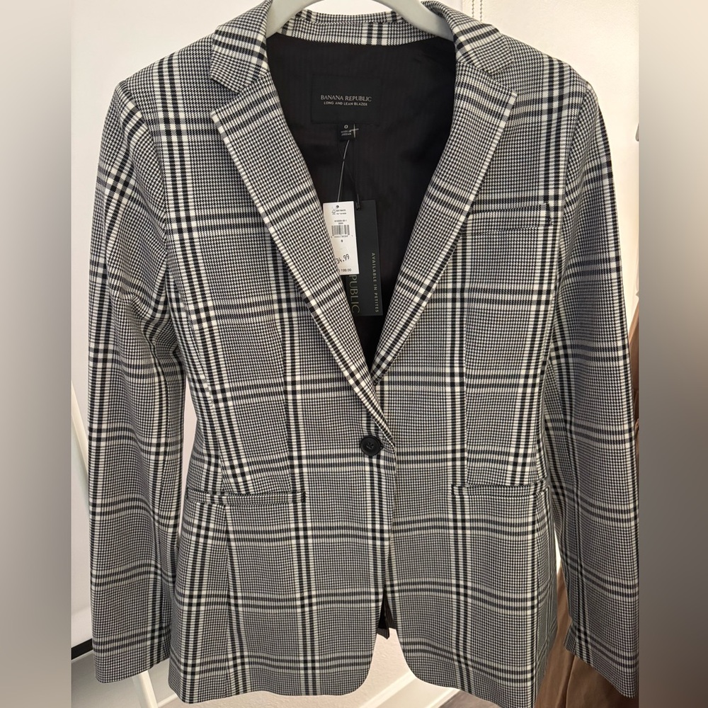 Banana Republic plaid blazer!